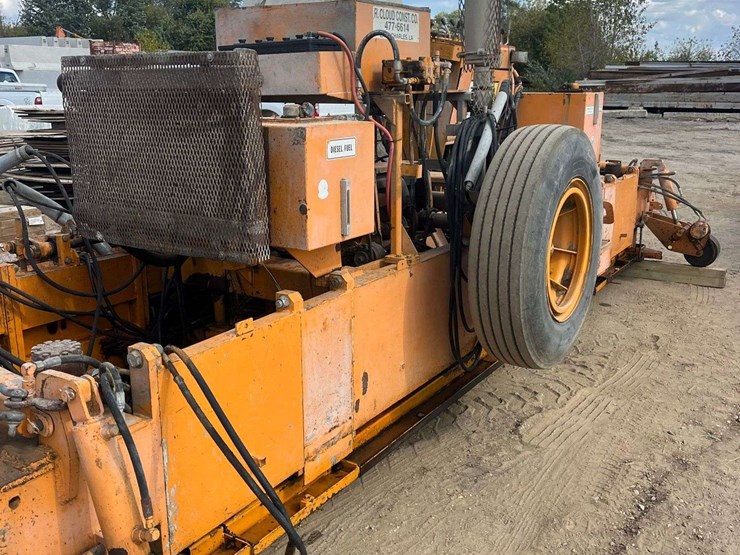 curb-master-concrete-paver-model-2000fp-image-9