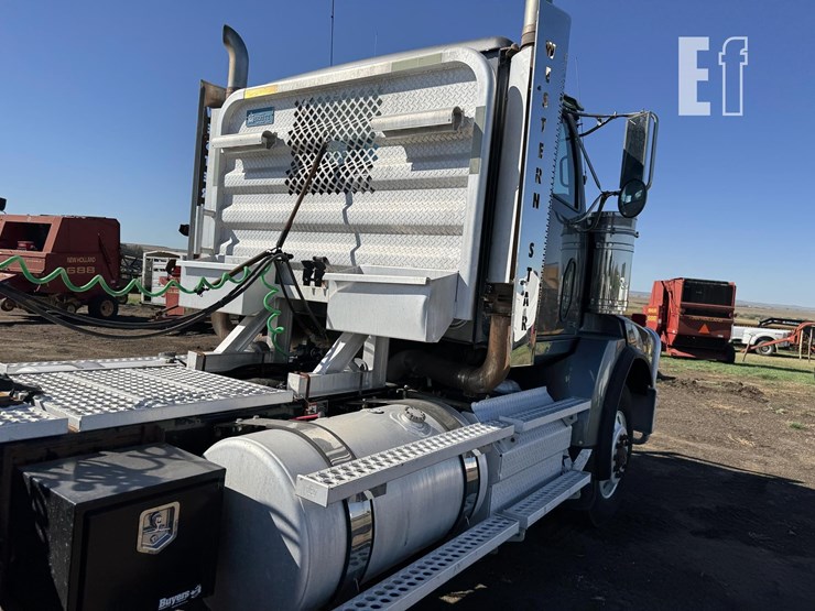 2012-western-star-4900-image-20