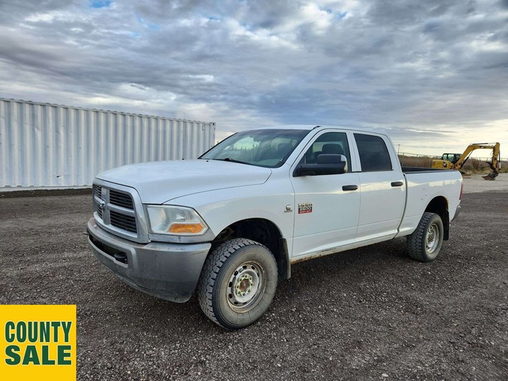2010-dodge-ram-2500-image-1