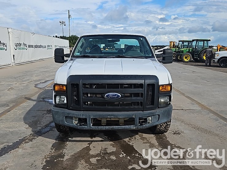 2010-ford-f350-image-11