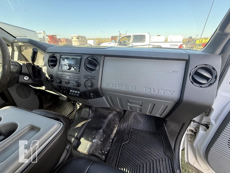 2013-ford-f550-sd-image-29