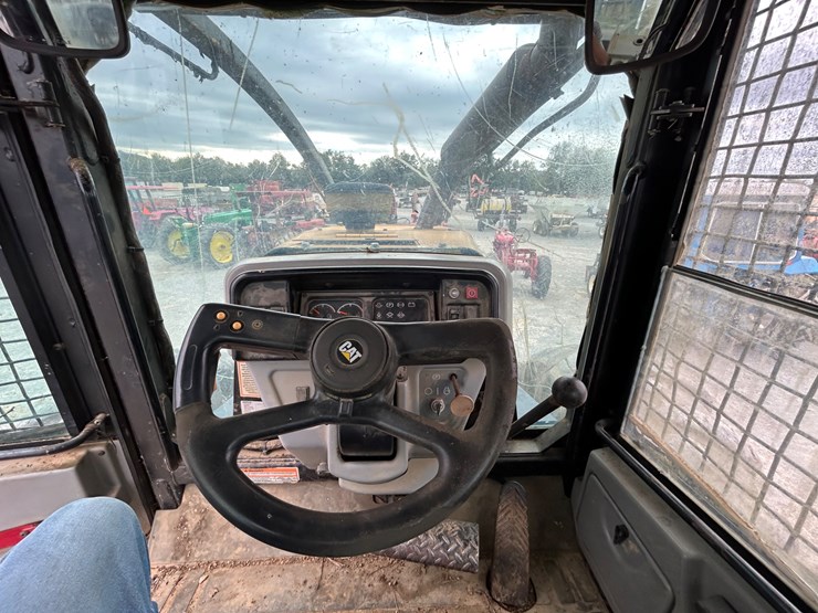 caterpillar-525b-image-19