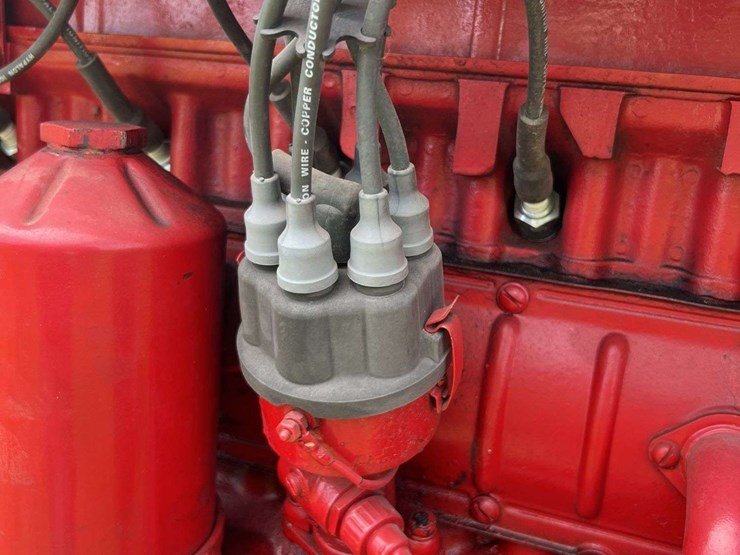 farmall-560-image-79