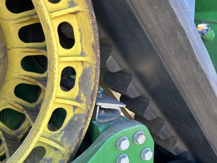 2016-john-deere-9620rx-image-44