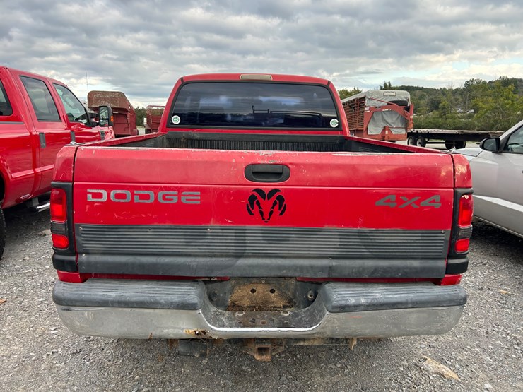 1997-dodge-1500-image-4