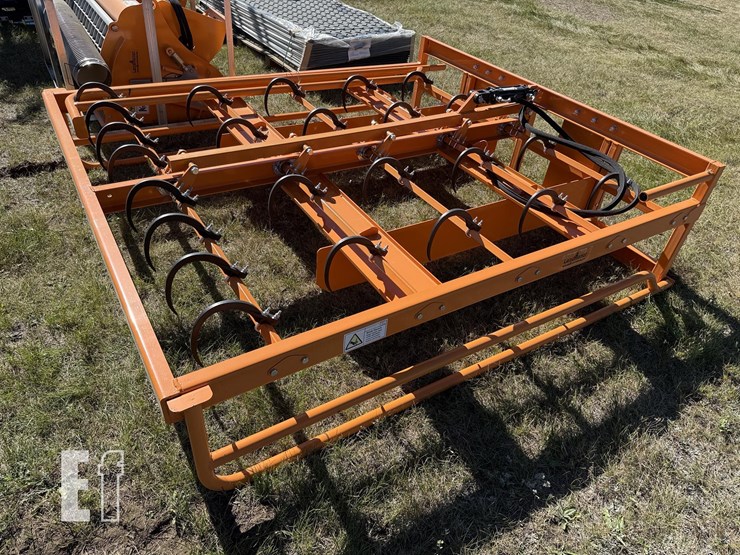 6-square-bale-grapple-carrirer-image-3