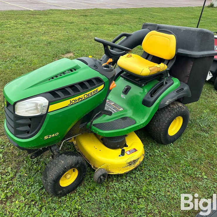 JOHN DEERE LA