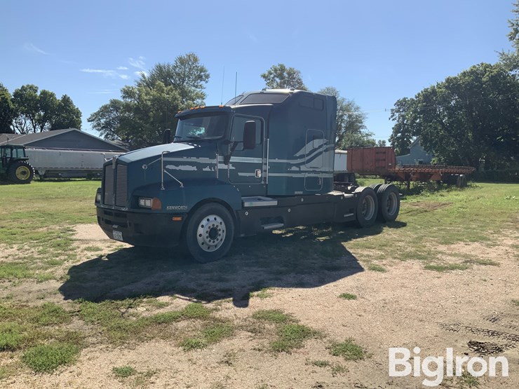 1995-kenworth-t600-image-1