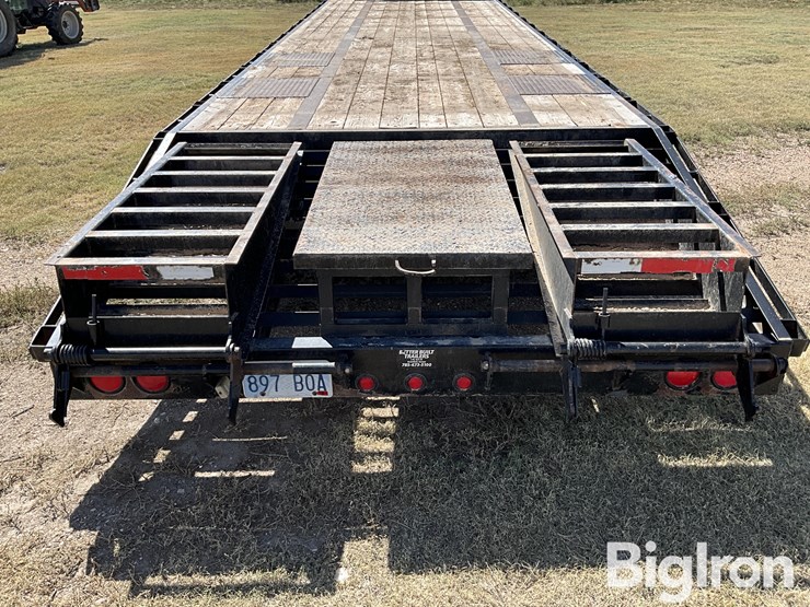 2010-circle-m-t/a-gooseneck-flatbed-trailer-image-20