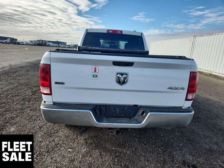 2012-ram-1500-slt-image-21