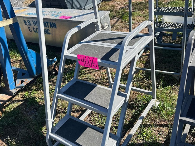 step-ladder-image-1