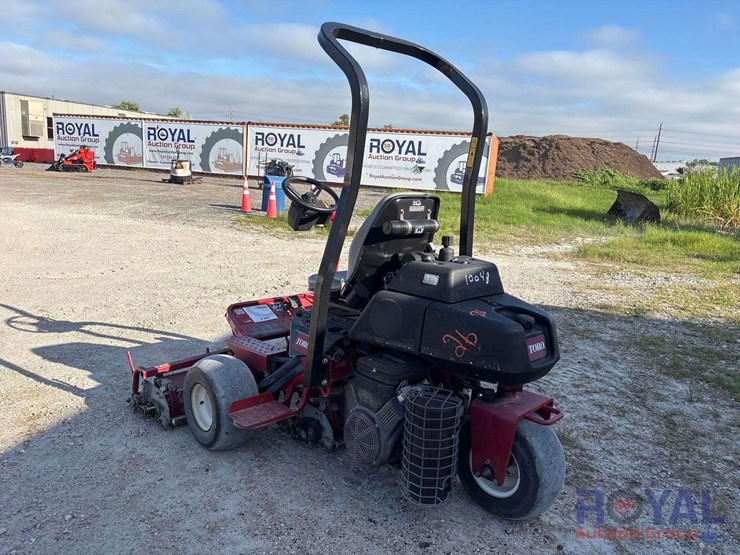 2016-toro-greensmaster-3150-60in-reel-mower-image-3