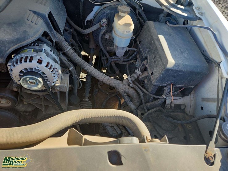2012-chevrolet-silverado-1500-image-25
