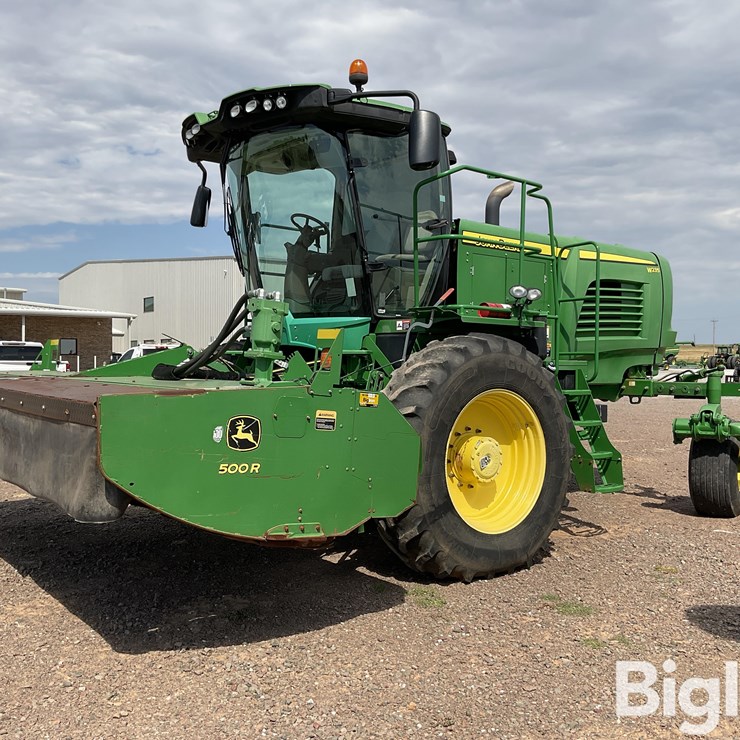 2016 JOHN DEERE W235