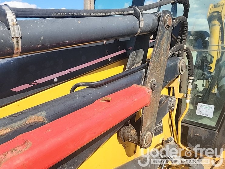 2003-caterpillar-420d-it-image-12