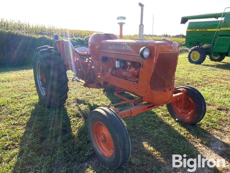 1959-allis-chalmers-d17-image-3