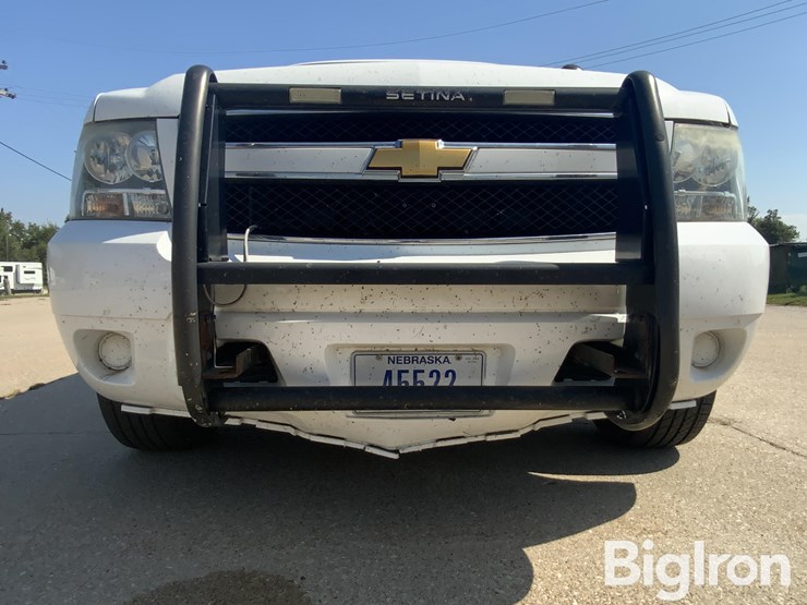 2014-chevrolet-tahoe-image-9