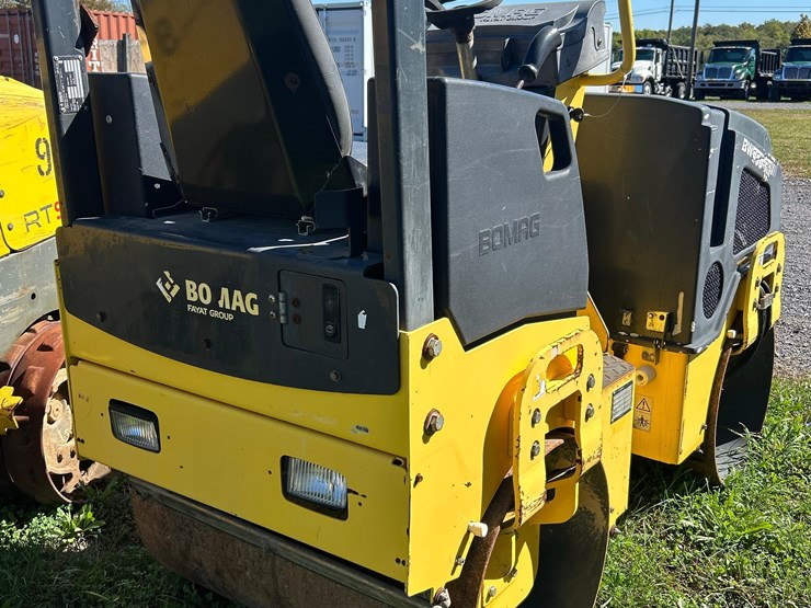 2014-bomag-bw900-image-4