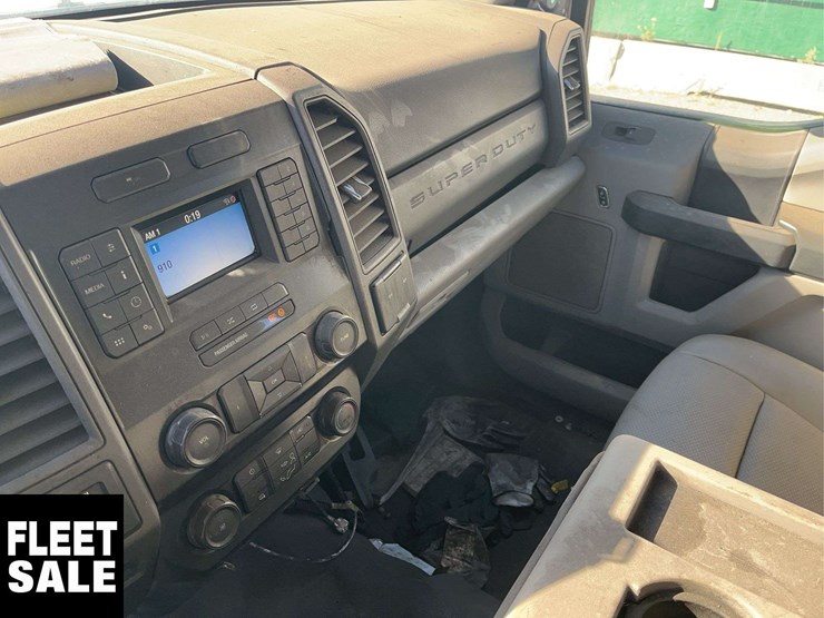 2020-ford-f550-image-14