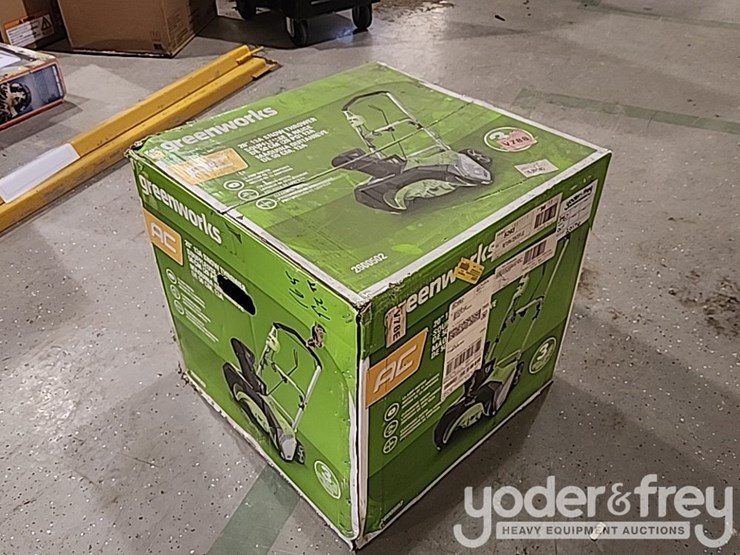 greenworks-20"-13a-snow-thrower-image-4