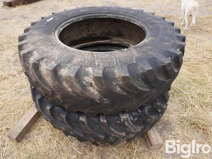 380/65r28-tires-image-4