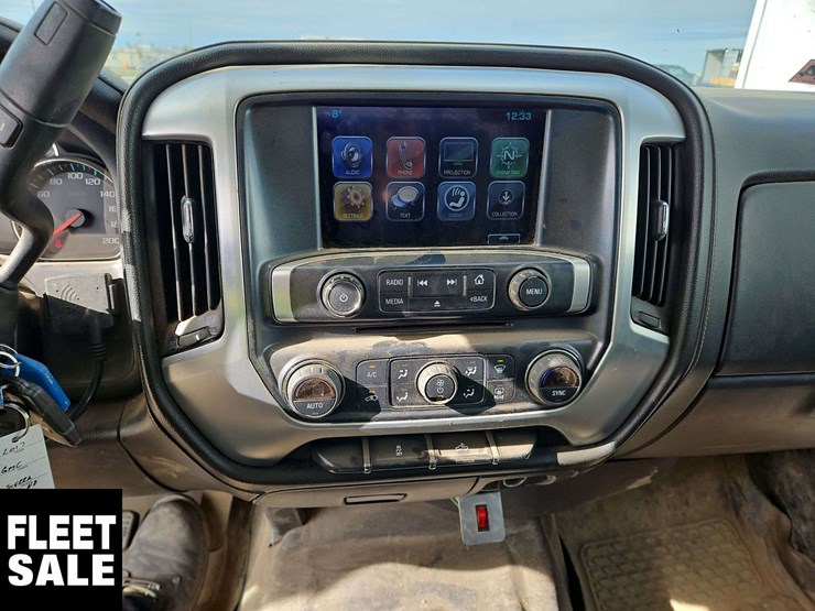 2017-gmc-sierra-3500hd-image-15