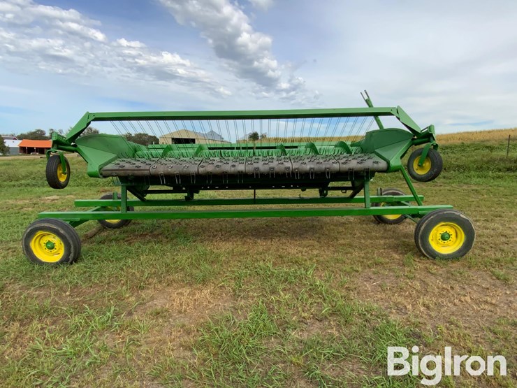 john-deere-212-image-2