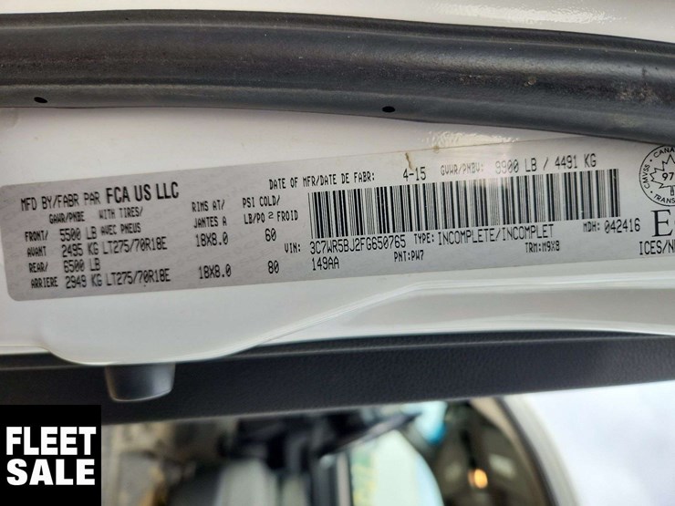 2015-ram-2500-slt-image-10