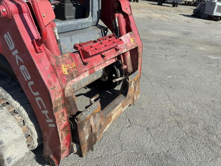 takeuchi-tl12v2-image-6