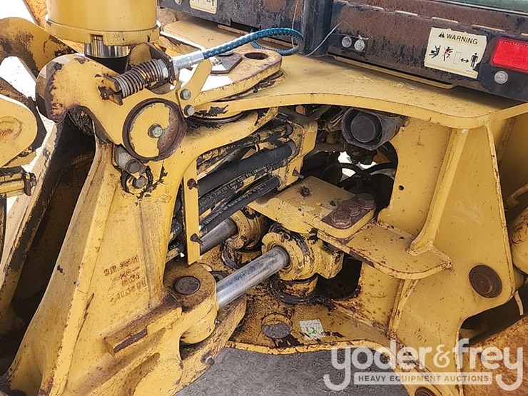 2003-caterpillar-420d-it-image-21