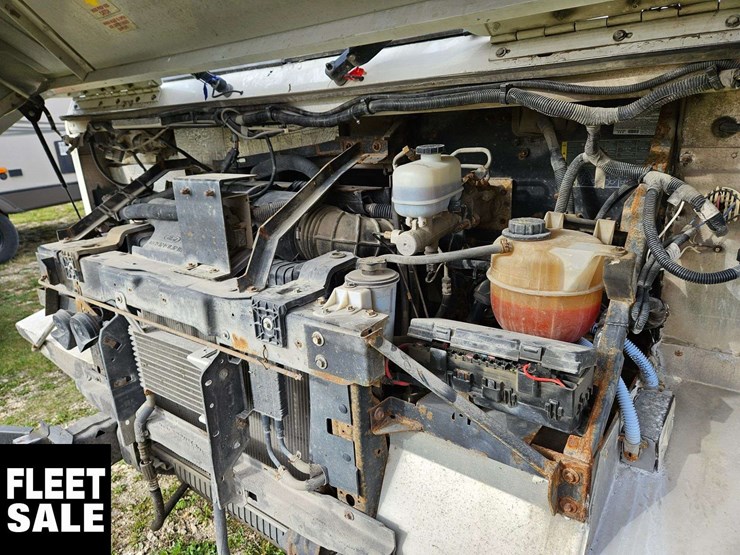 non-operable-2015-ford-e-series-s/a-step-van-image-18