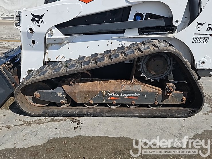 2019-bobcat-t870-image-17