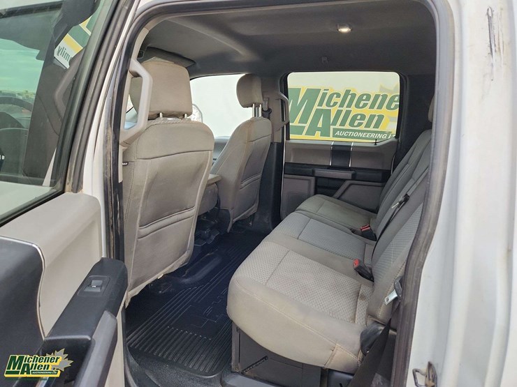 2020-ford-f350-image-18