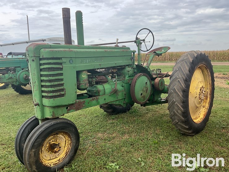 1941-john-deere-model-a-image-1