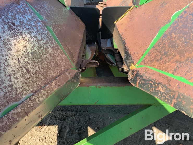 john-deere-843-image-16