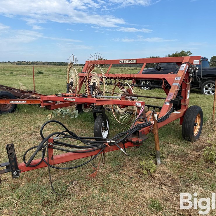 H & S HAY MACHINE II