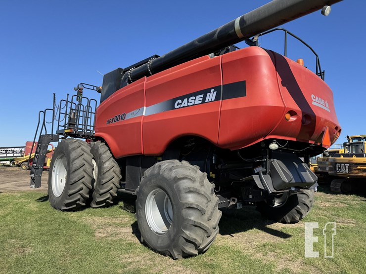 2004-case-ih-8010-image-21