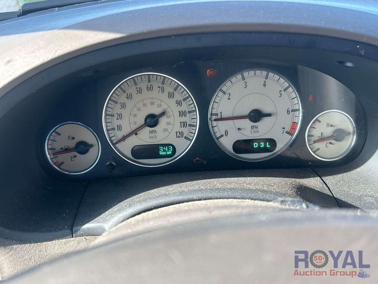 2003chrysler-town-&amp;-country-van-image-11