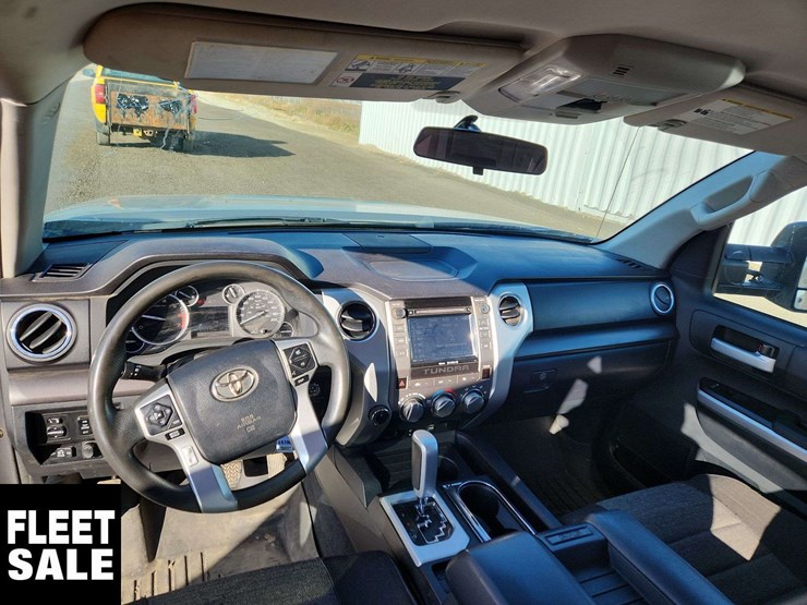 2017-toyota-tundra-image-14