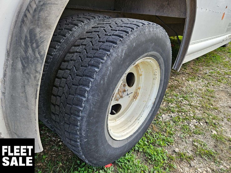 non-operable-2015-ford-e-series-s/a-step-van-image-13
