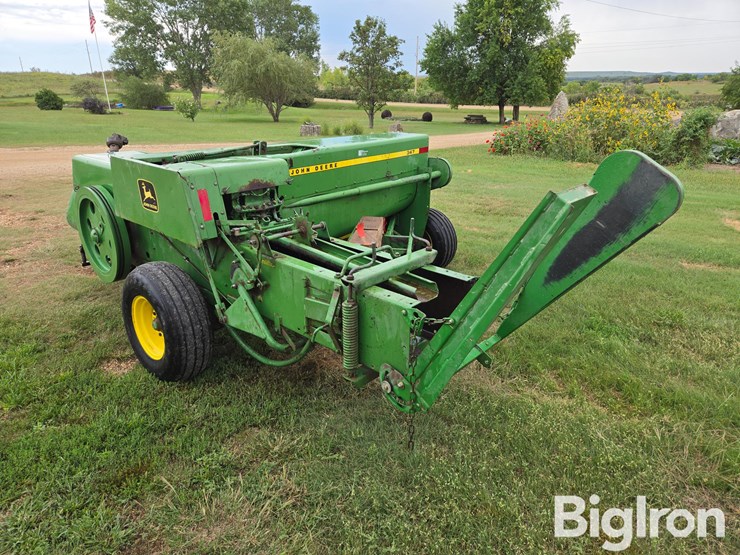 1985-john-deere-347-image-7