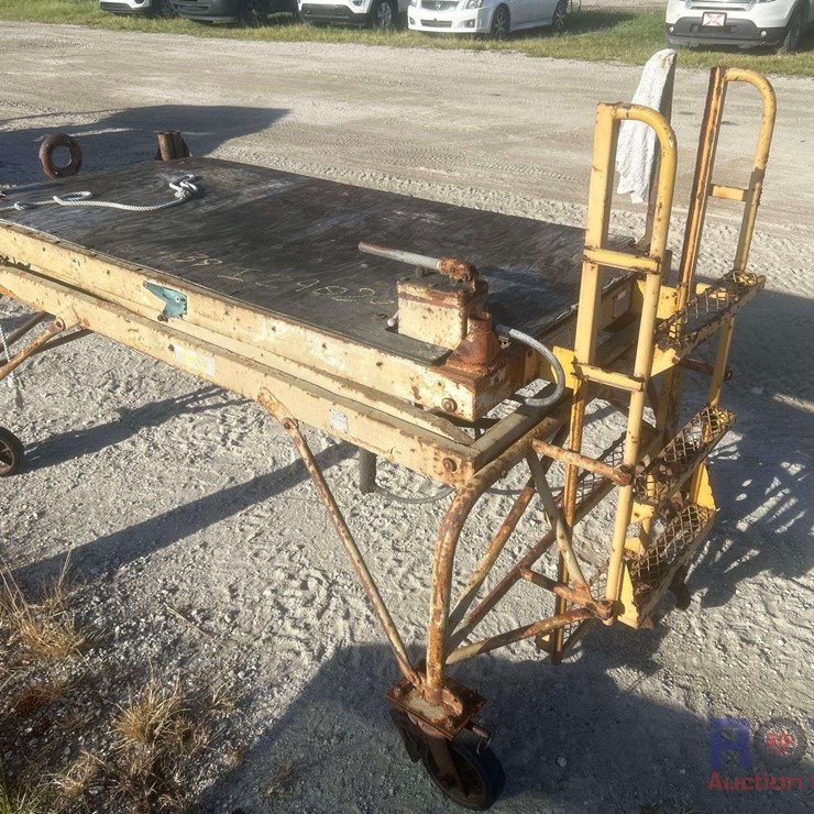 Hydraulic Maintenance Workbench Lift Stand