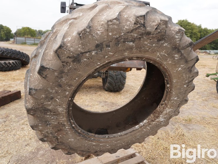 14.9r30-tires-image-10