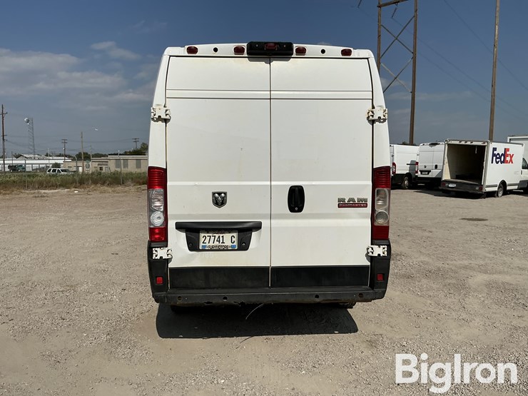 2021-dodge-3500-image-5