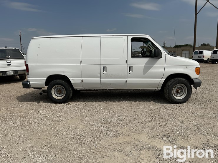 2006-ford-econoline-350-image-4