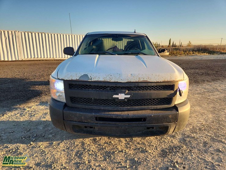 2012-chevrolet-silverado-1500-image-18