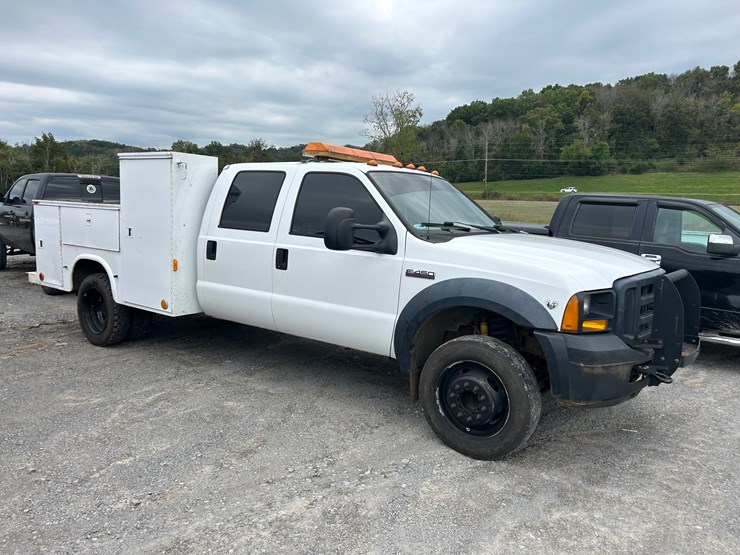 2006-ford-f450-image-1