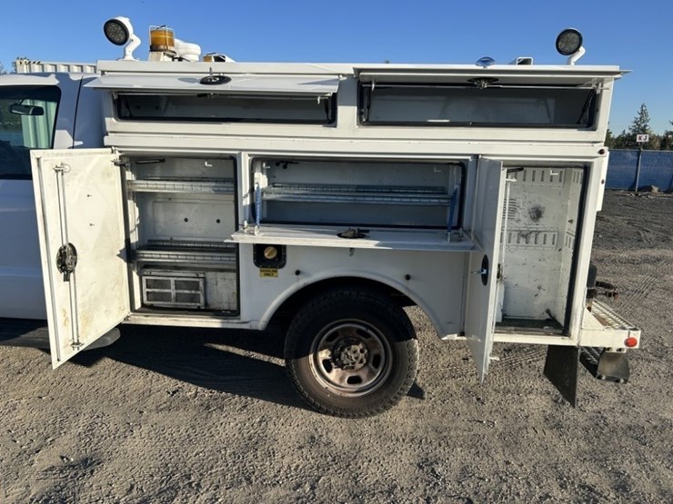 2016-ford-f350-image-25