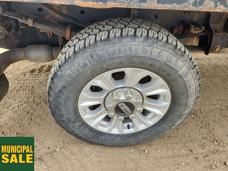 2020-ford-f350-image-33