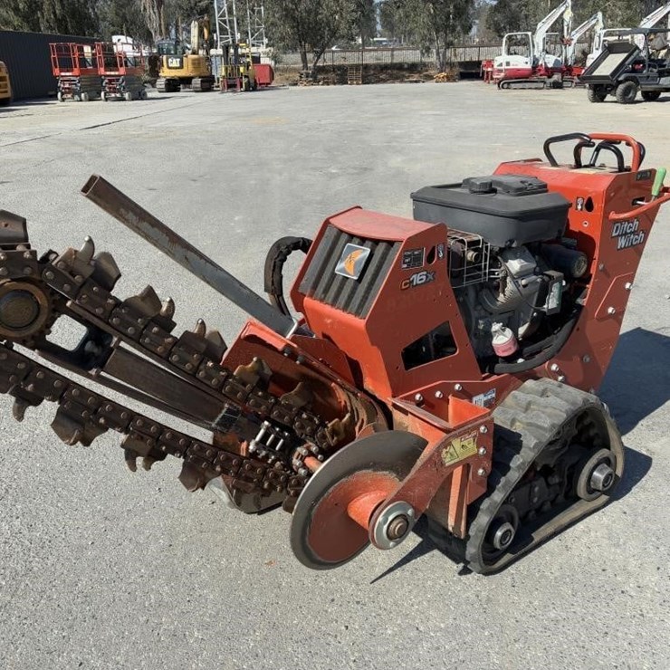 2017 DITCH WITCH C16X